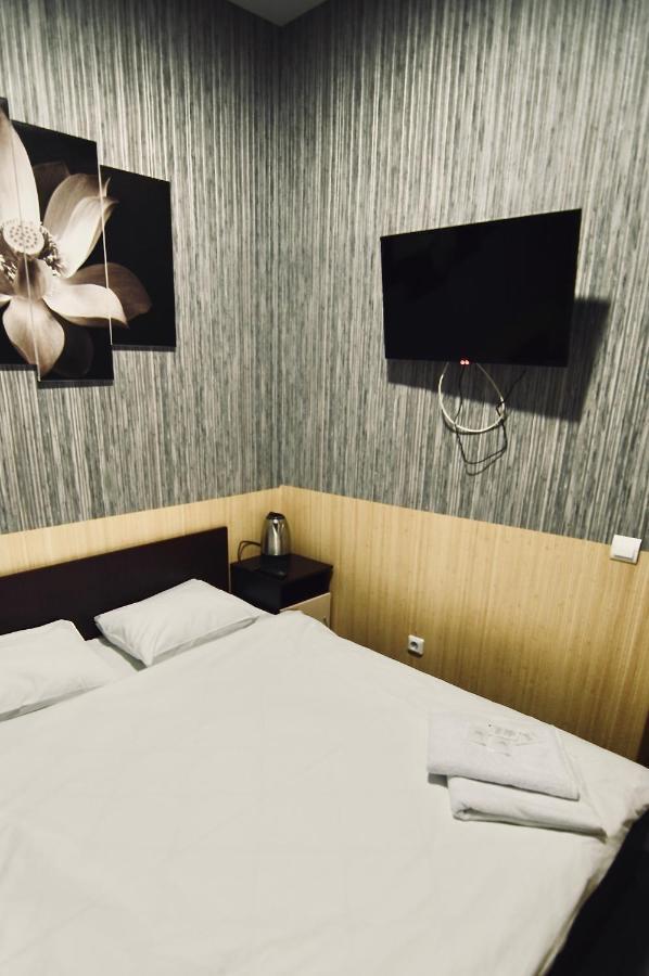 Uno Apart Hotel Κίεβο Εξωτερικό φωτογραφία